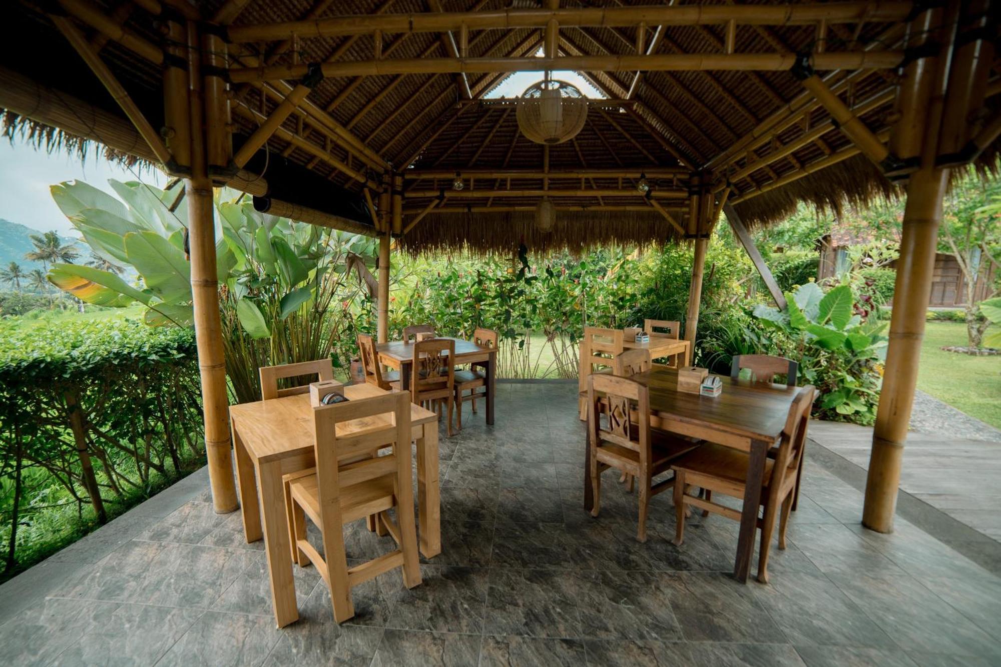 Kubu Sakian Villa And Restaurant Sidemen Silebeng Exterior foto