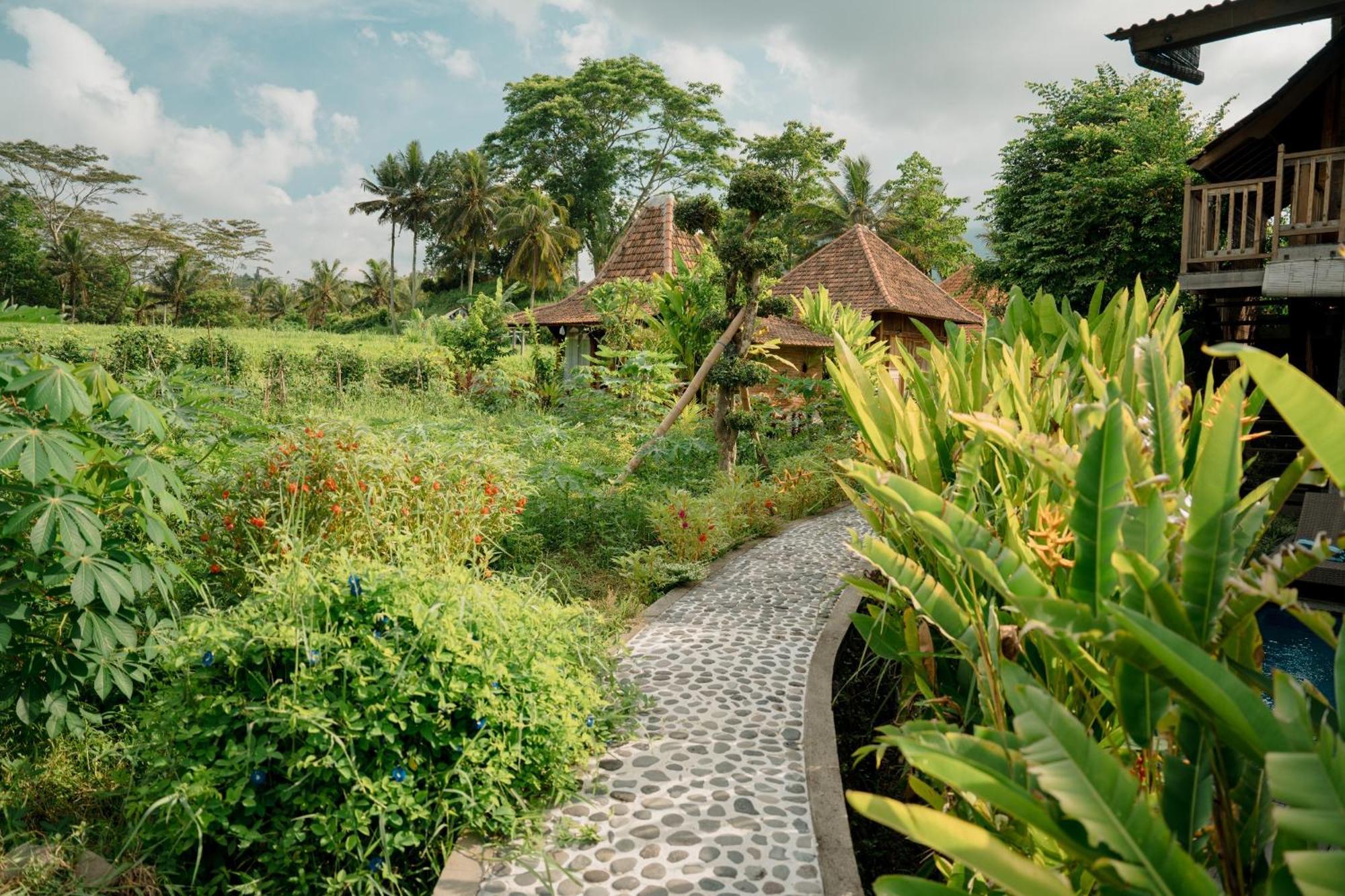 Kubu Sakian Villa And Restaurant Sidemen Silebeng Exterior foto